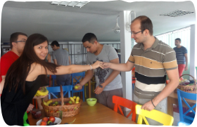 Coșuri cu fructe la birou